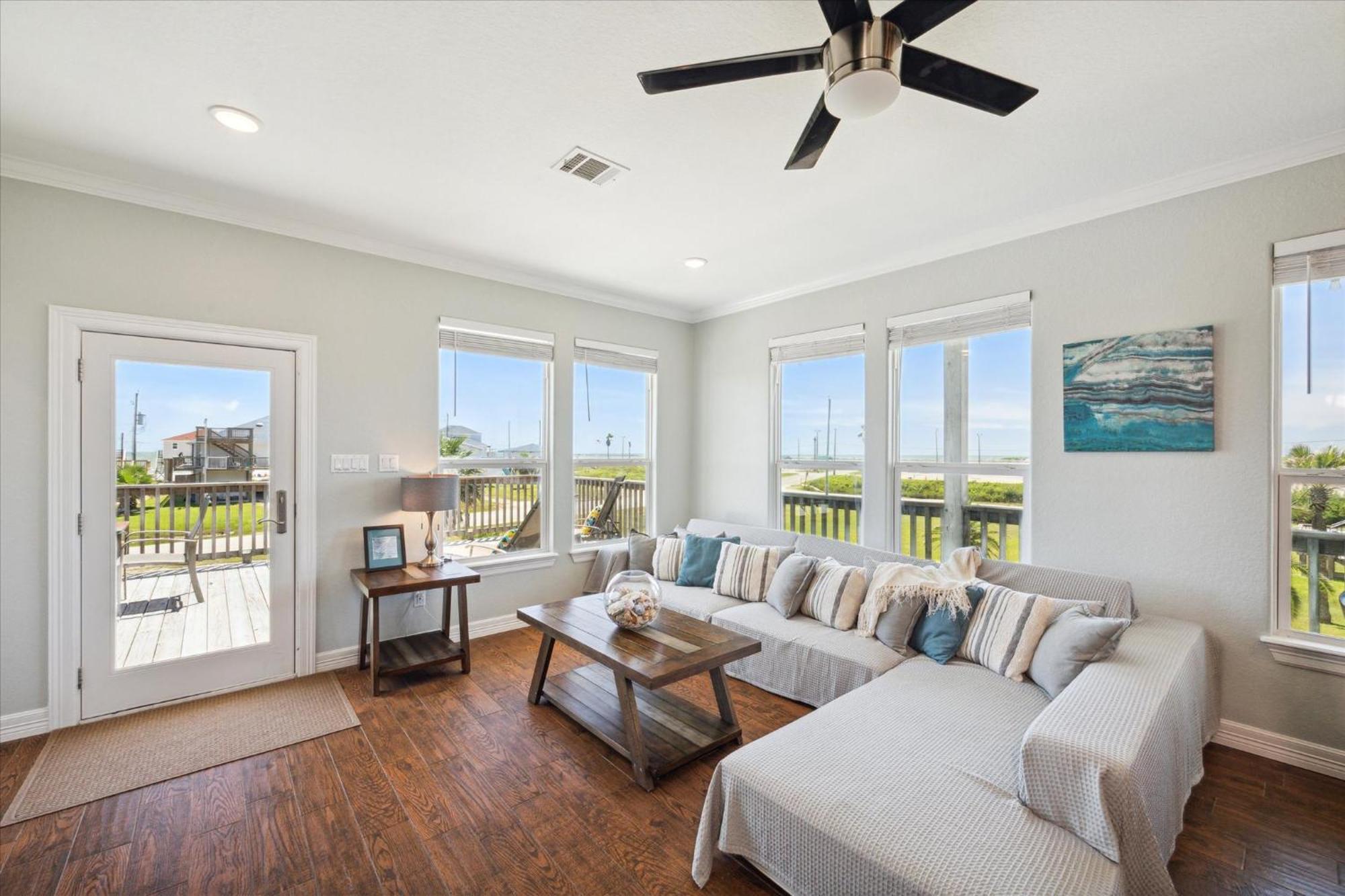 Surfside Retreat - Beautiful Views & Steps From The Beach! Villa Freeport Exterior photo