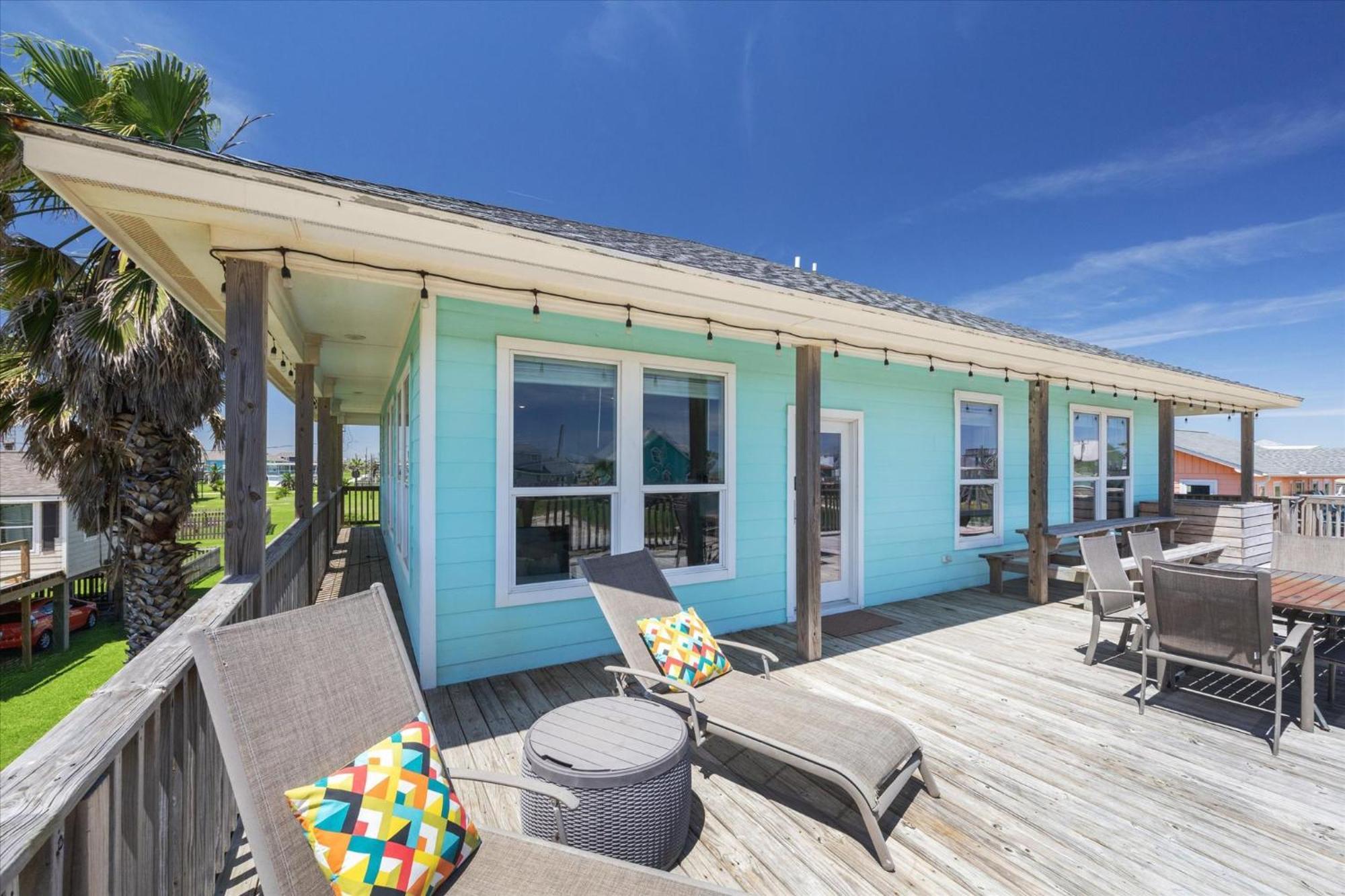 Surfside Retreat - Beautiful Views & Steps From The Beach! Villa Freeport Exterior photo